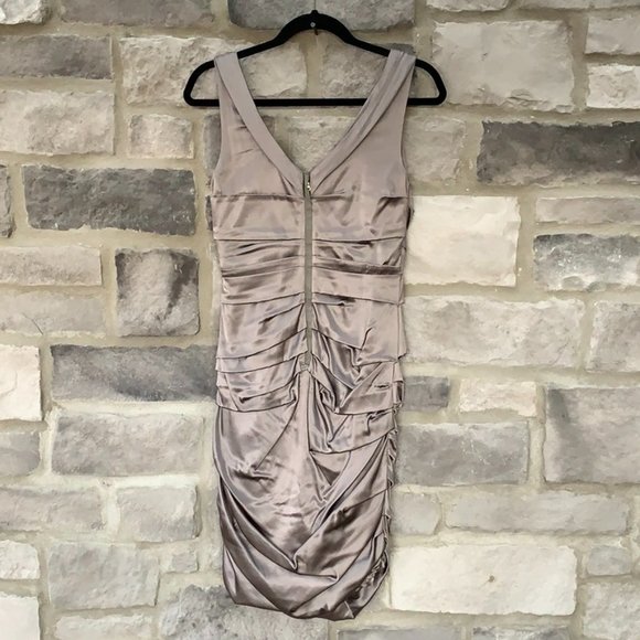 Grey silk dress - Picture 2 of 6